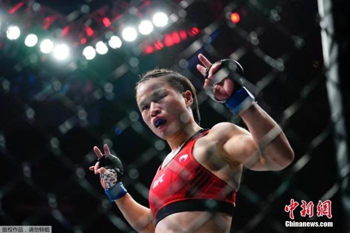 张伟丽荣膺2024年度最佳女子选手 亚洲首位UFC冠军
