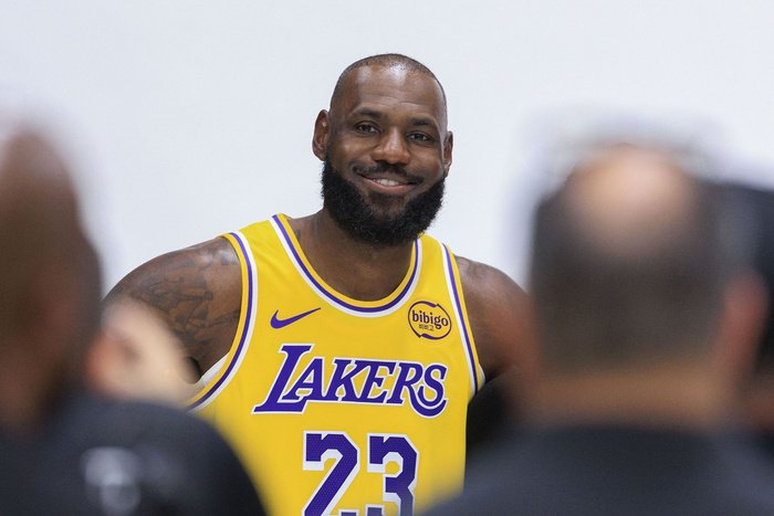 湖人掘金激战成季后赛对决 约基奇东契奇正面对