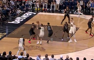 勇士首节10次失误暴露进攻隐患