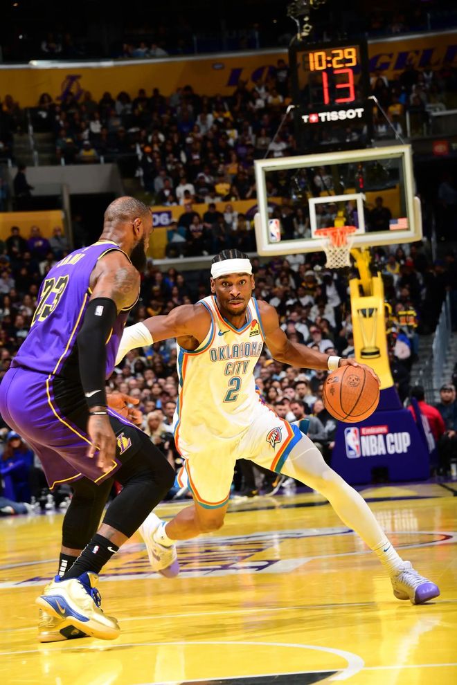 湖人惨败雷霆遭遇43分屠杀 东契奇伤退季后赛前