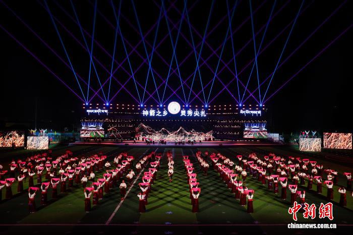 第八届“五彩神箭”国际射箭赛在青海尖扎盛大