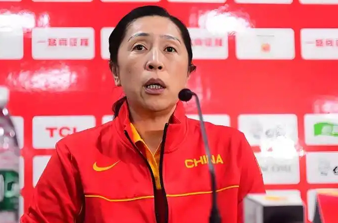 郑薇回归WCBA助广东冲击冠军 重返女篮帅位成焦点