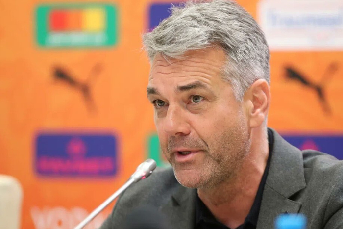 斯洛特邀约未果 普西克坚守矿工战火中的荣耀之