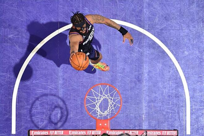 太阳力克勇士晋级季后赛 古德温爆发成关键先生